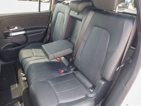 Used 2023 Mercedes-Benz EQB 350 4MATIC SUV image 25