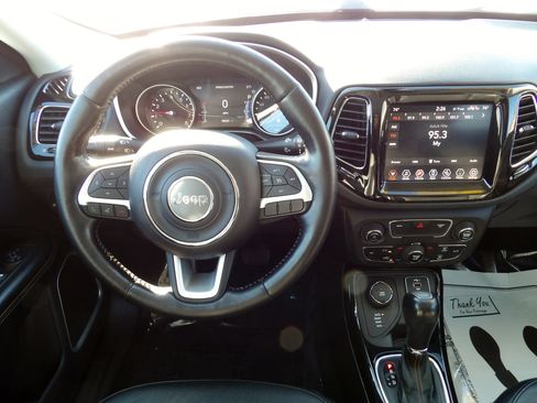 Used 2020 Jeep Compass Limited image 9