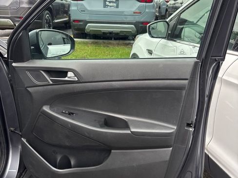 Used 2017 Hyundai Tucson SE w/ SE Popular Package 02 AWD/4WD image 8
