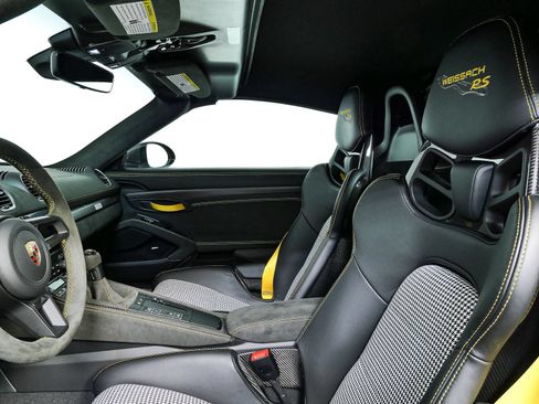 Certified 2025 Porsche 718 Boxster Spyder RS RWD image 5