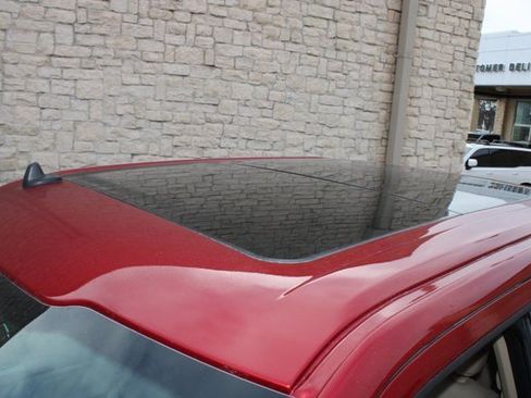 Used 2019 Ford F150 Lariat image 4