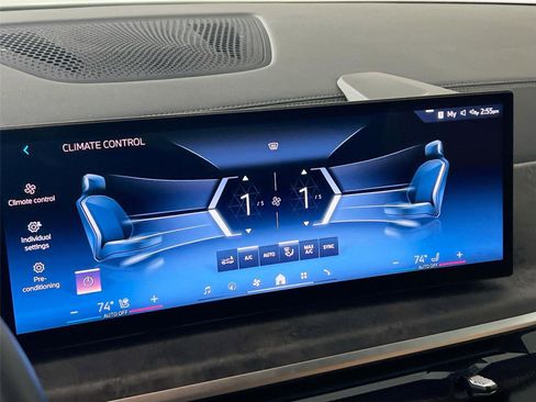 Used 2024 BMW X5 sDrive40i w/ M Sport Package image 14