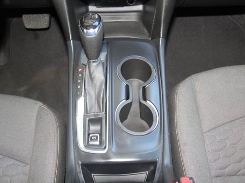 Used 2020 Chevrolet Equinox LT FWD image 16