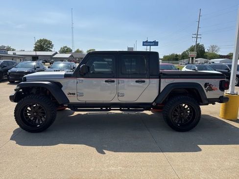 Used 2020 Jeep Gladiator Sport w/ Quick Order Package 24S AWD/4WD image 4
