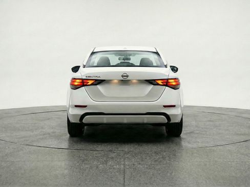 Used 2025 Nissan Sentra S image 7