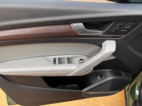 Used 2022 Audi Q5 2.0T Premium Plus w/ Premium Plus Package image 8