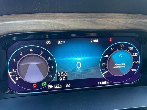 Used 2025 Volkswagen Atlas SE image 41