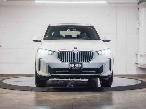 Used 2026 BMW X5 sDrive40i w/ Premium Package RWD image 2