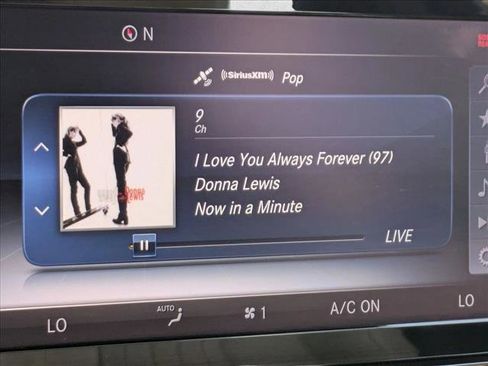 Used 2018 Mercedes-Benz E 300 image 14