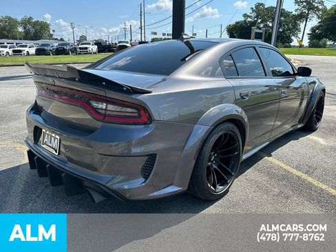 Used 2022 Dodge Charger Scat Pack w/ Dynamics Package RWD image 5