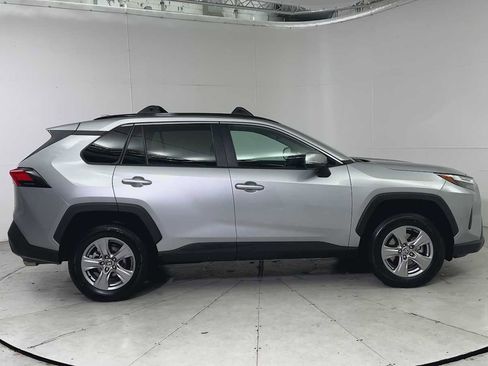 Used 2022 Toyota RAV4 XLE image 8
