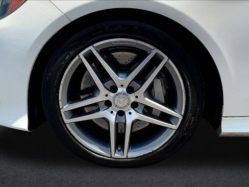 Used 2014 Mercedes-Benz E 550 4MATIC Sedan image 34