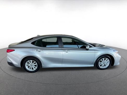 Used 2025 Toyota Camry LE image 16