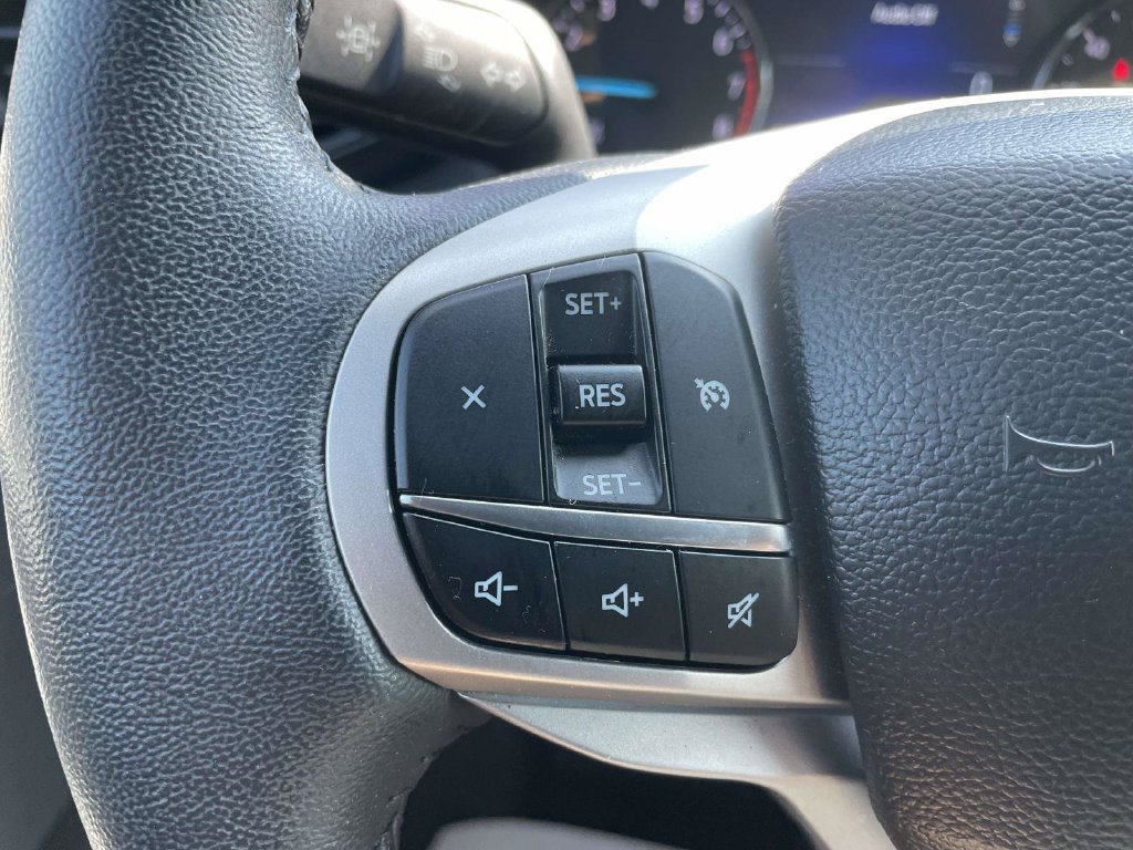 Certified 2023 Ford Explorer XLT RWD image 25
