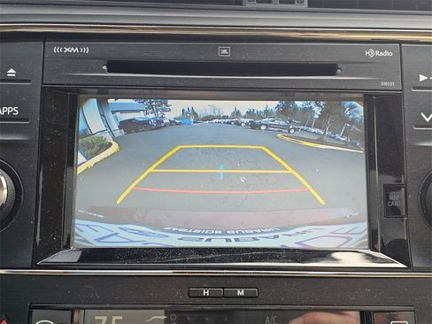 Used 2016 Toyota Avalon Limited image 32