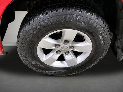 Used 2018 RAM 1500 Express AWD/4WD image 31