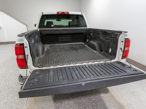 Used 2017 Chevrolet Silverado 1500 LT AWD/4WD image 11