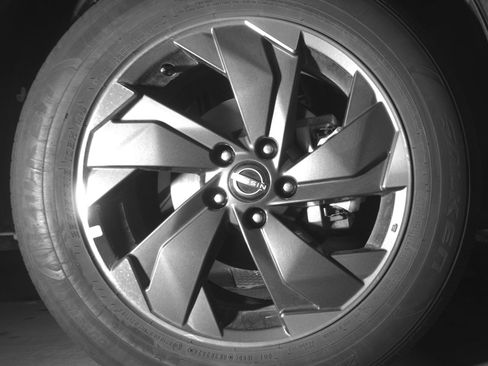 Used 2025 Nissan Rogue SV FWD image 13