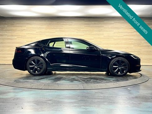 Used 2022 Tesla Model S AWD/4WD image 21