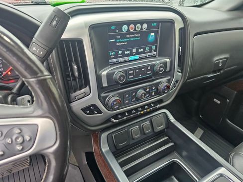 Used 2018 GMC Sierra 1500 SLT image 24