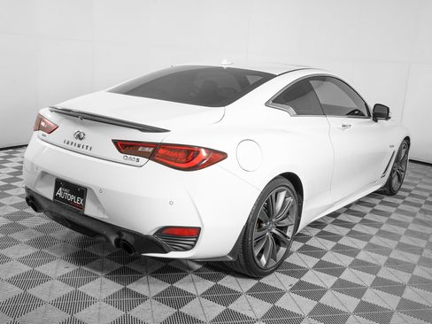 Used 2018 INFINITI Q60 Red Sport 400 w/ Pro Active Package image 5