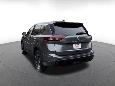 Used 2025 Nissan Rogue SV image 11