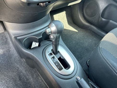 Used 2015 Nissan Versa SL image 29