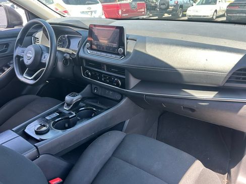 Used 2024 Nissan Rogue S AWD/4WD image 32