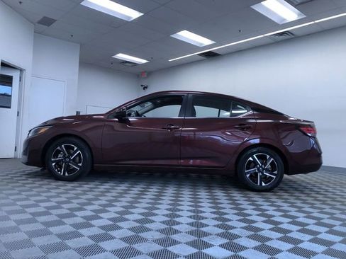 Used 2025 Nissan Sentra SV image 12