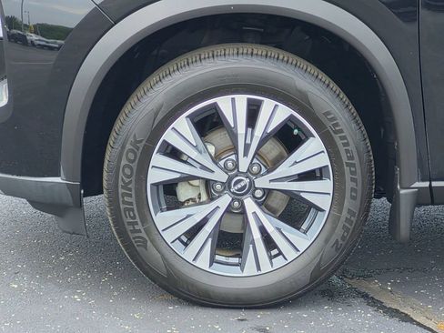 Used 2022 Nissan Rogue SV AWD/4WD image 9