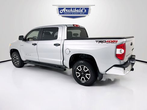 Used 2017 Toyota Tundra SR5 w/ TRD Off Road Package image 5