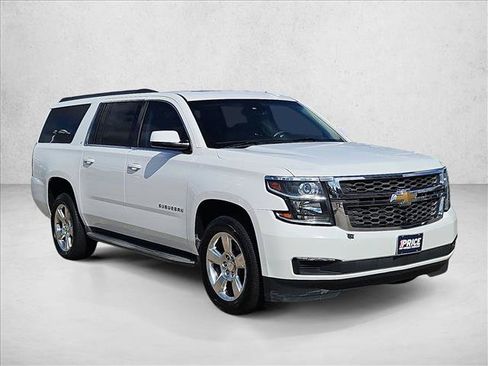 Used 2015 Chevrolet Suburban LT RWD image 3
