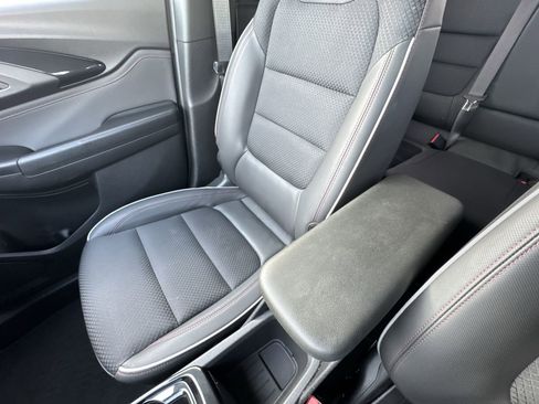 Used 2023 Chevrolet TrailBlazer RS w/ Sun and Liftgate Package FWD image 20