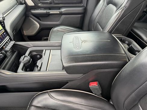 Used 2020 RAM 1500 Limited w/ Black Appearance Package AWD/4WD image 39