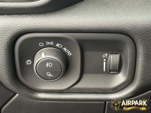 New 2026 RAM 2500 Tradesman AWD/4WD image 17