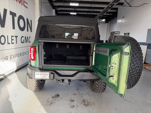 Used 2023 Ford Bronco Wildtrak image 37