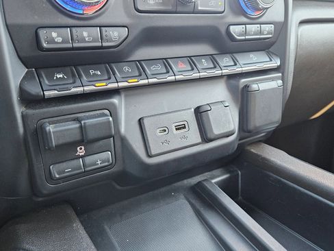 Used 2020 GMC Sierra 1500 SLT w/ SLT Premium Plus Package image 19