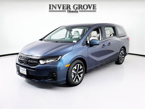 Certified 2026 Honda Odyssey EX-L image 1