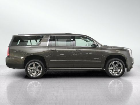 Used 2019 GMC Yukon XL Denali w/ Denali Ultimate Package AWD/4WD image 6