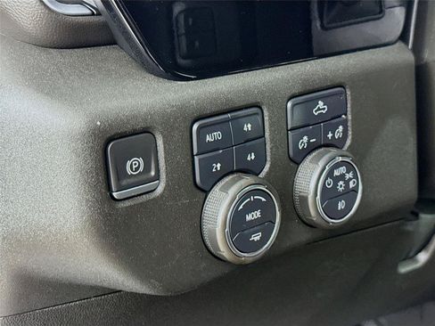 Used 2022 Chevrolet Silverado 1500 RST w/ Convenience Package II AWD/4WD image 12