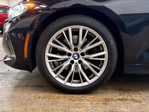 Used 2024 BMW 330i Sedan w/ Convenience Package RWD image 12