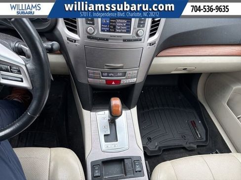 Used 2013 Subaru Outback 2.5i Limited w/ Moonroof Pkg image 13