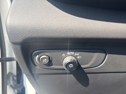 Used 2023 Buick Envision Essence w/ Sport Touring Package image 29