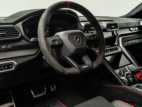 Used 2024 Lamborghini Urus Performante AWD/4WD image 13