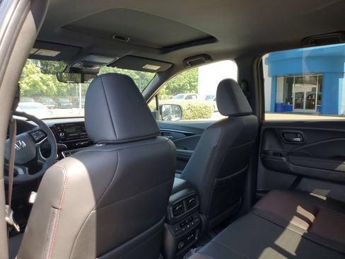New 2026 Honda Ridgeline Black Edition image 12