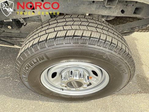 Used 2022 Ford F250 XL w/ Power Equipment Group image 13