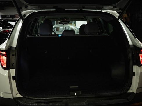 Used 2025 Hyundai Tucson SEL FWD image 7