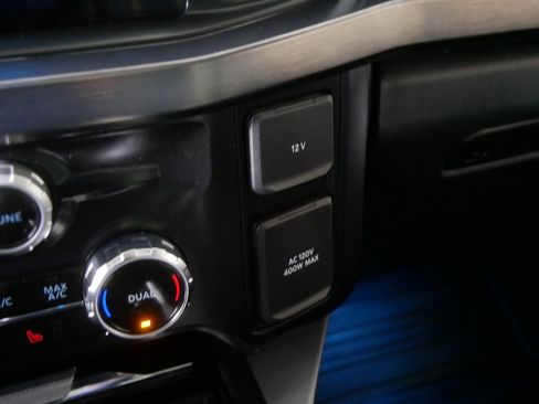 Used 2025 Ford F250 Lariat w/ Chrome Package image 29