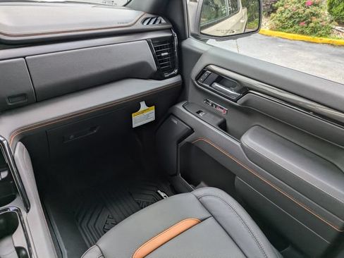 New 2026 GMC Sierra 1500 AT4 w/ AT4 Premium Package AWD/4WD image 18