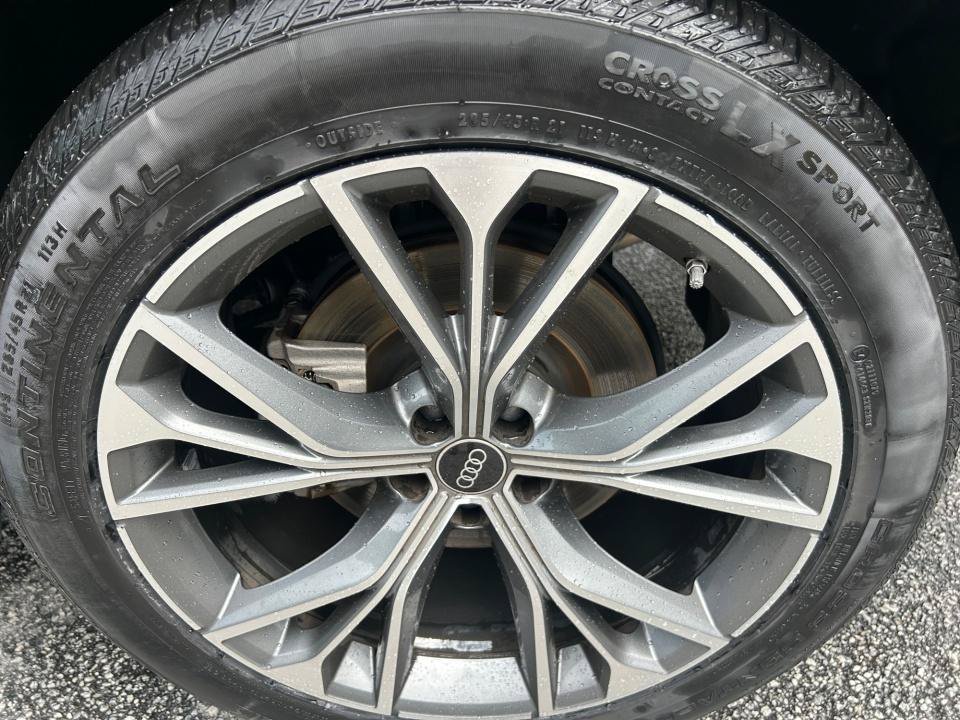 Used 2023 Audi Q8 Premium Plus AWD/4WD image 22
